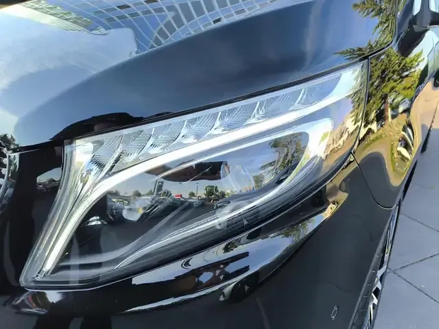 Mercedes-Benz V 250