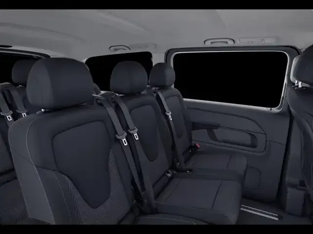 Mercedes-Benz V 220