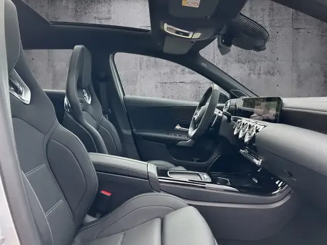 Mercedes-Benz A 35 AMG