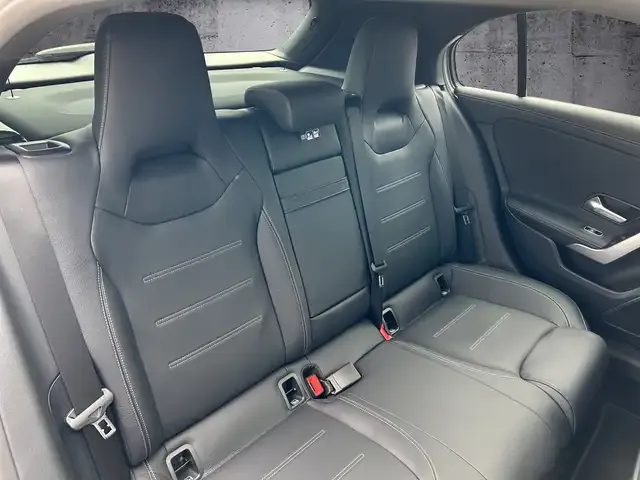 Mercedes-Benz A 35 AMG