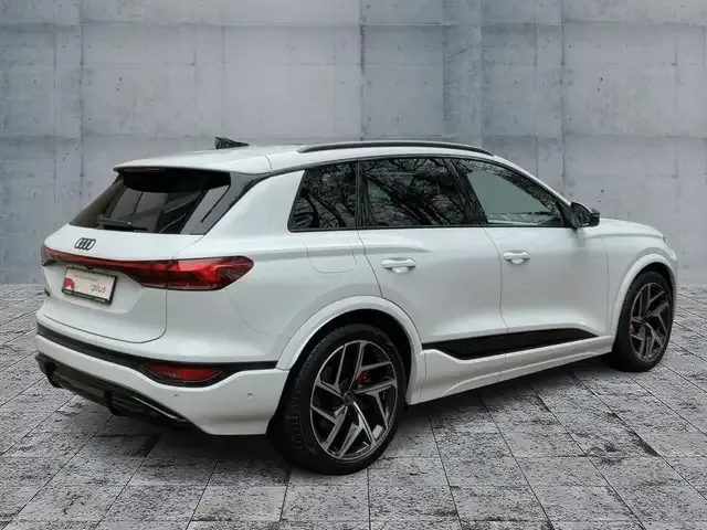 Audi SQ6 e-tron