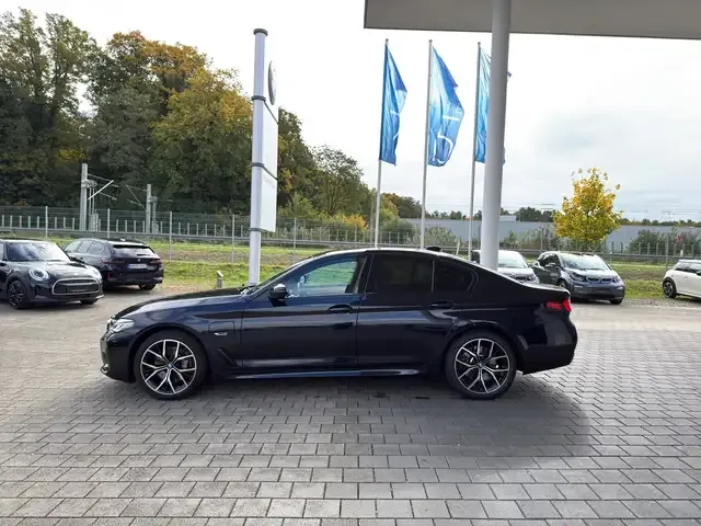 BMW 545