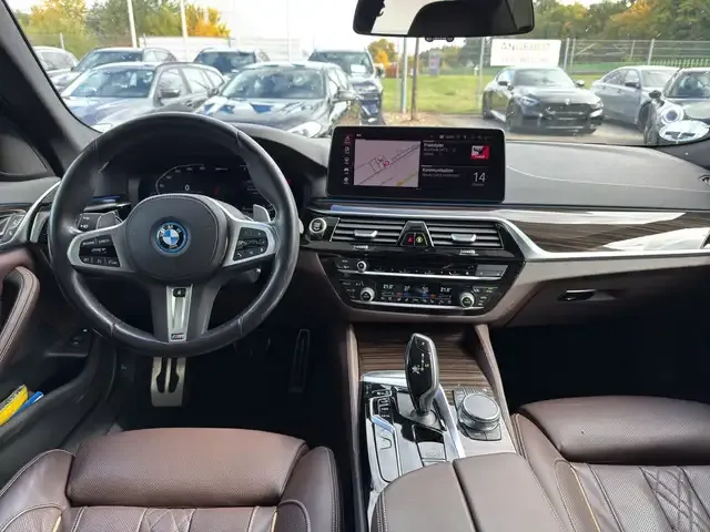 BMW 545