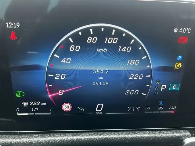 Mercedes-Benz GLB 180