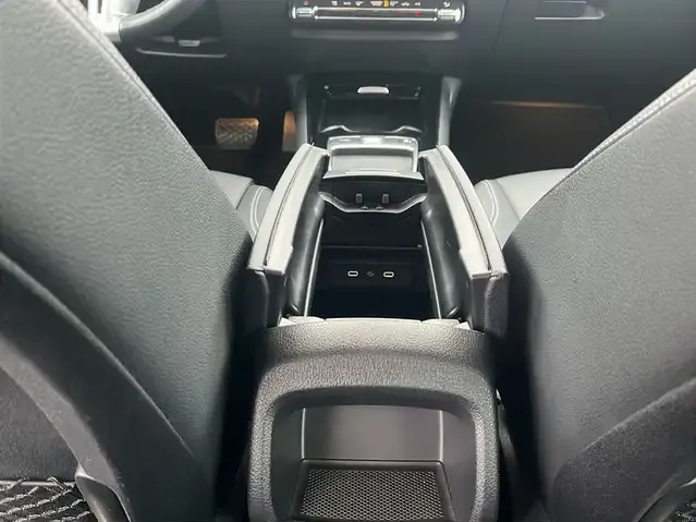 Mercedes-Benz GLB 180