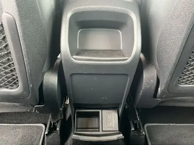 Mercedes-Benz GLB 180