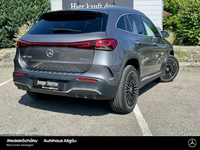 Mercedes-Benz EQA 300