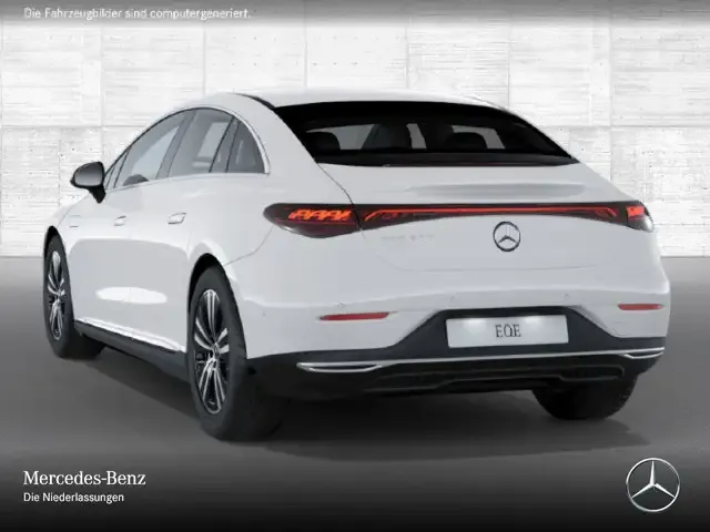 Mercedes-Benz EQE 300