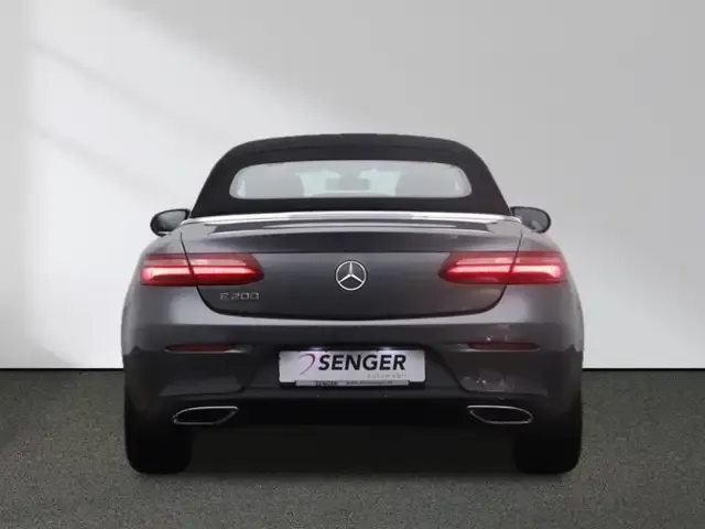 Mercedes-Benz E 200