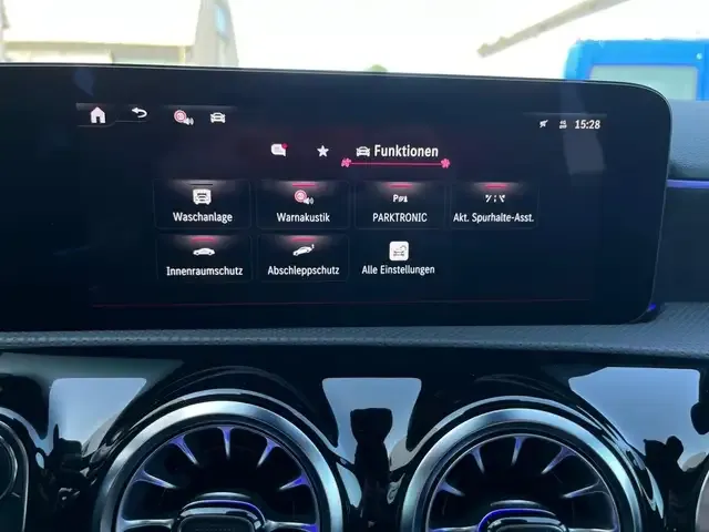 Mercedes-Benz A 35 AMG
