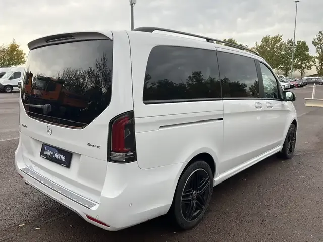 Mercedes-Benz V 250