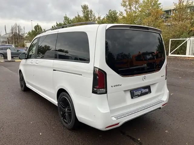 Mercedes-Benz V 250