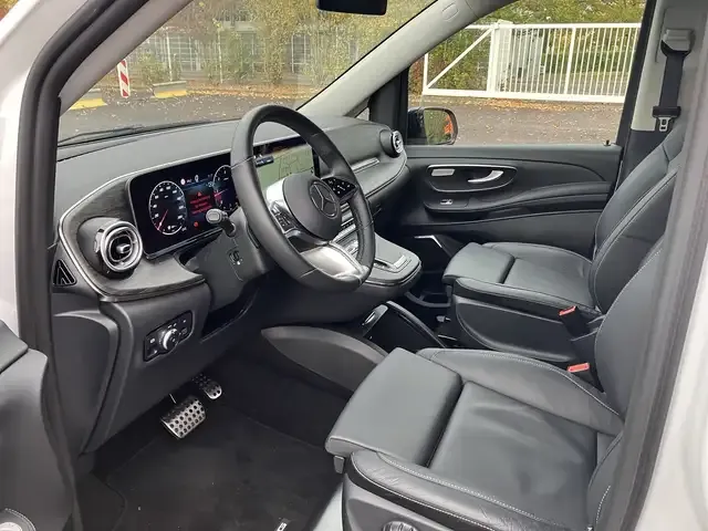 Mercedes-Benz V 250
