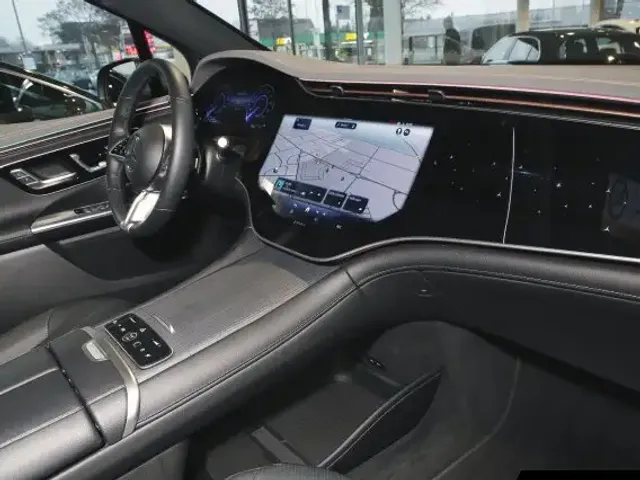 Mercedes-Benz EQE 350