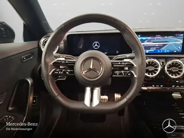Mercedes-Benz CLA 180