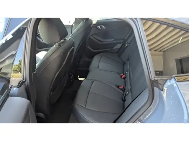 BMW 235