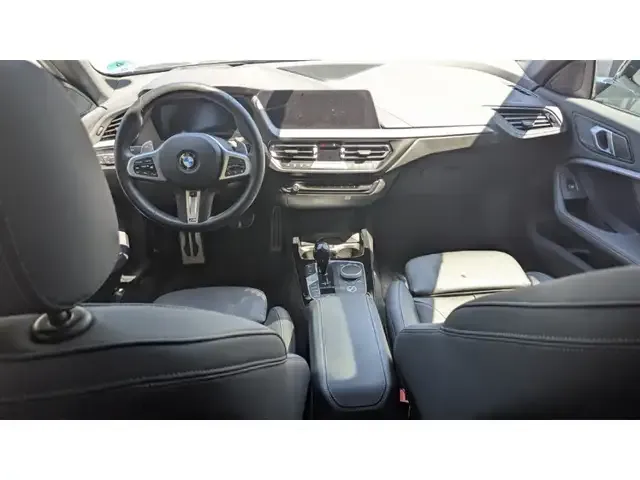 BMW 235