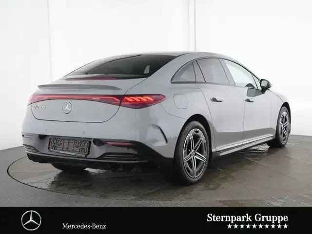 Mercedes-Benz EQE 300