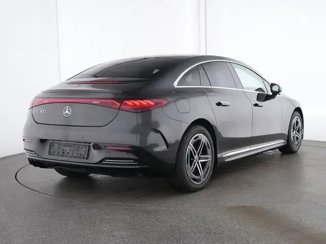 Mercedes-Benz EQE 300