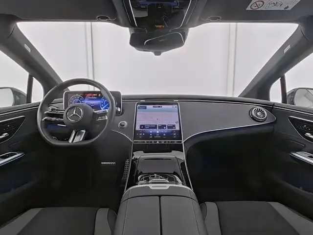 Mercedes-Benz EQE 300