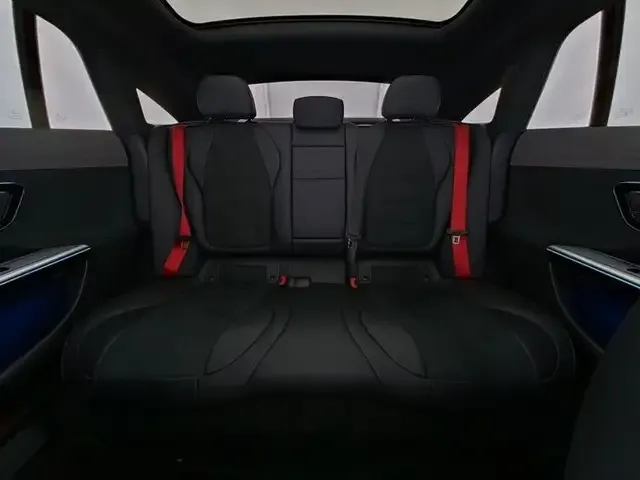 Mercedes-Benz EQE 300