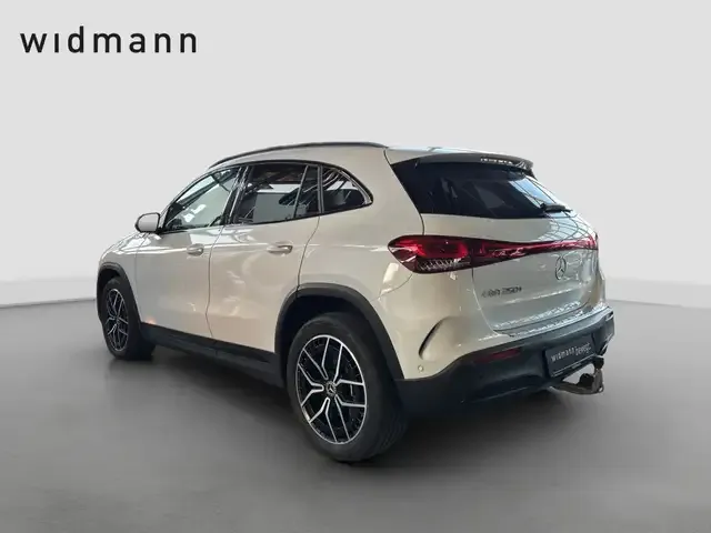 Mercedes-Benz EQA 250
