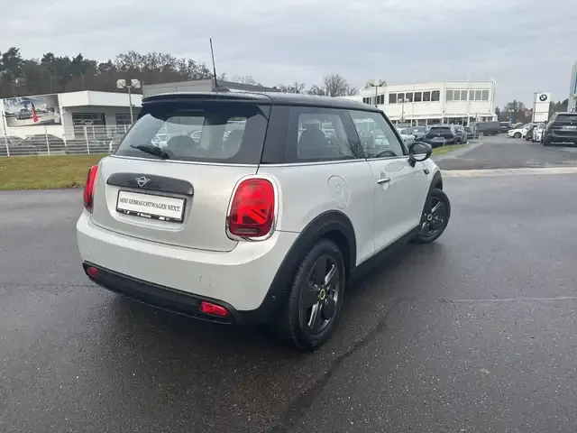 MINI Cooper SE