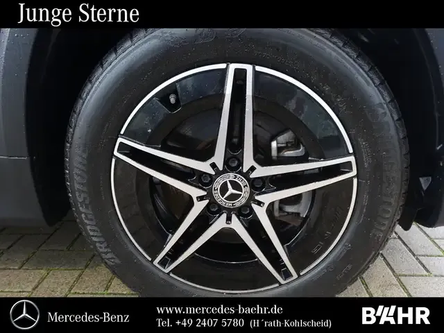 Mercedes-Benz EQB 300