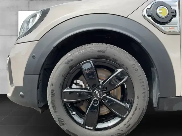 MINI Cooper SE Countryman