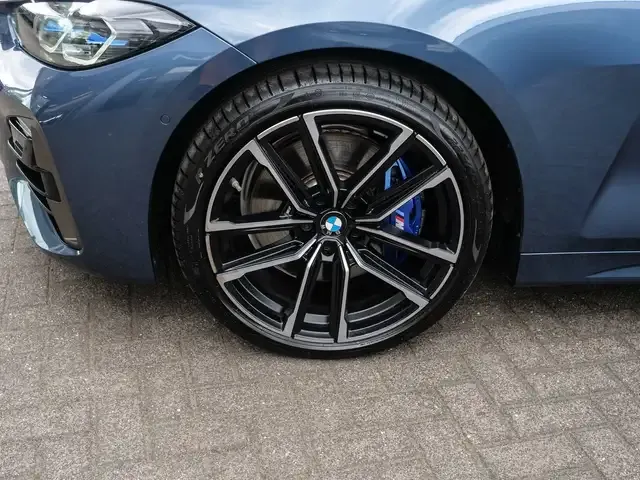 BMW 440