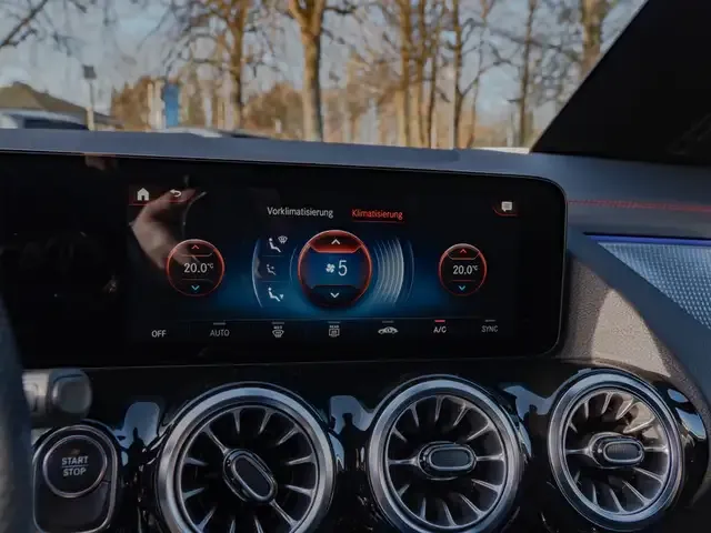 Mercedes-Benz EQA 250