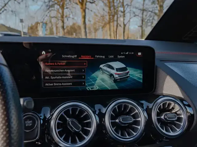 Mercedes-Benz EQA 250