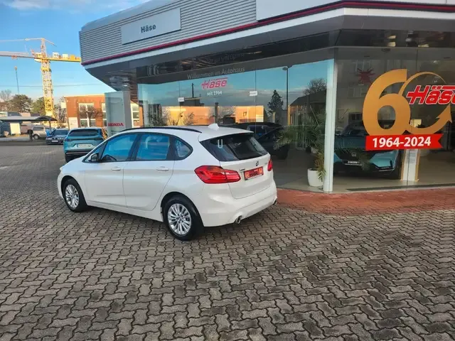 BMW 220