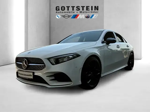 Mercedes-Benz A 220