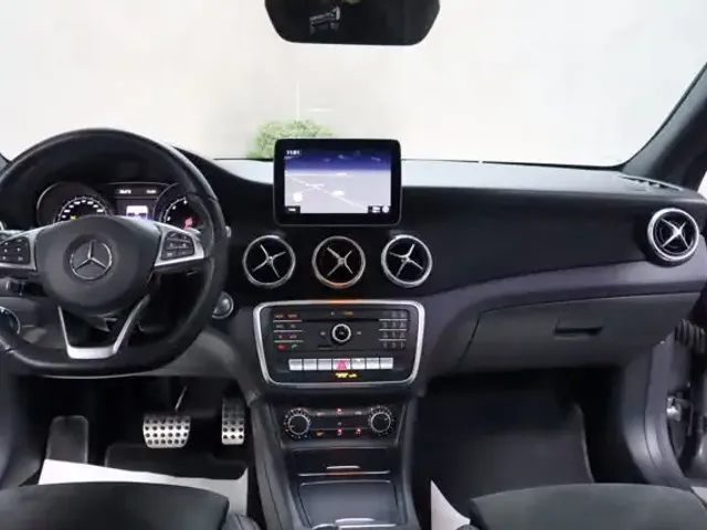 Mercedes-Benz Sonstiges