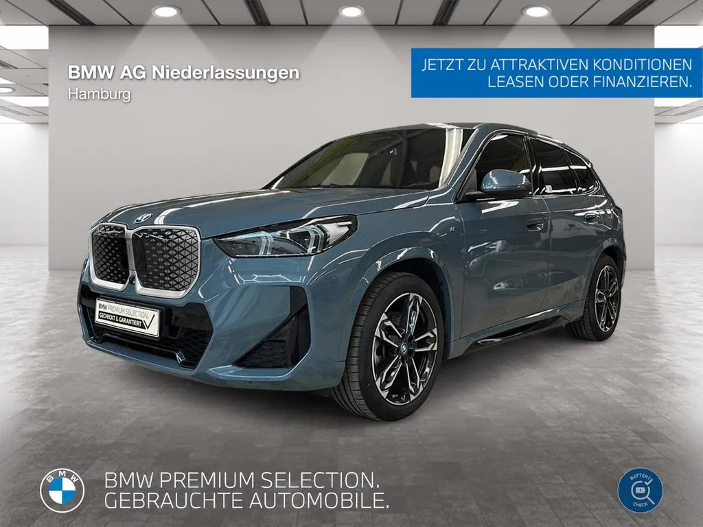 BMW iX1