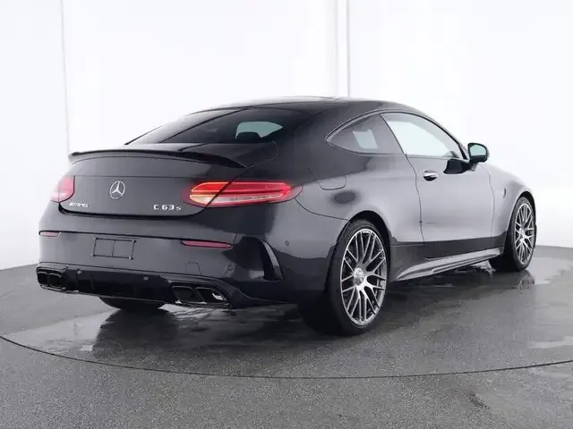 Mercedes-Benz C 63 AMG