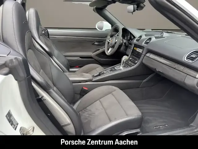 Porsche 718 Spyder