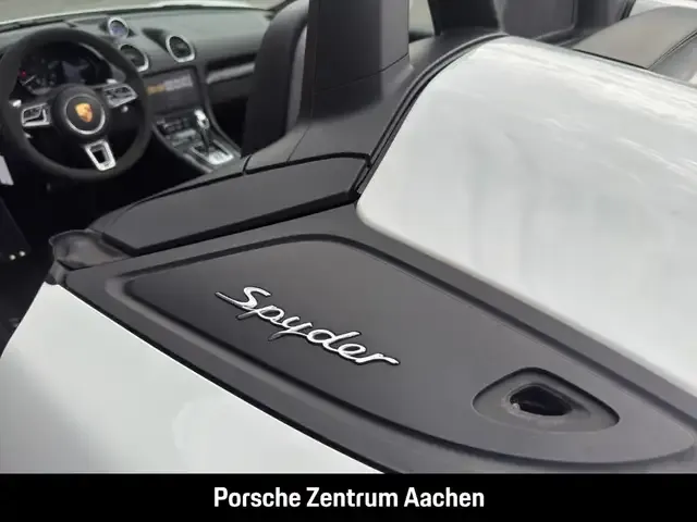 Porsche 718 Spyder
