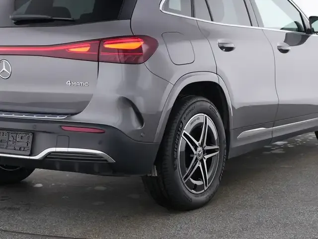 Mercedes-Benz EQA 300