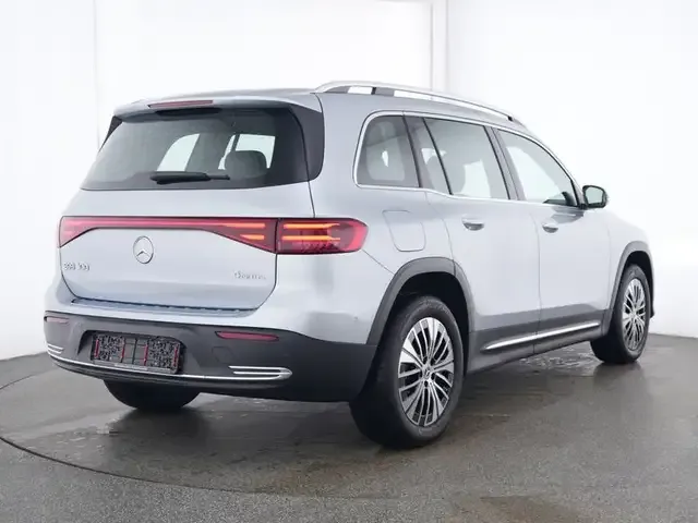 Mercedes-Benz EQB 300