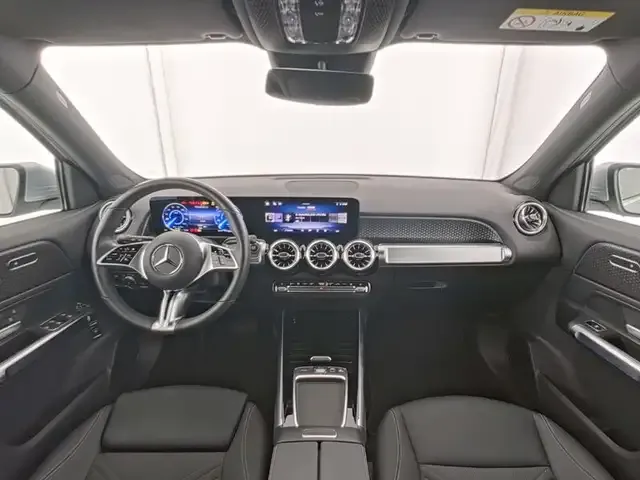 Mercedes-Benz EQB 300