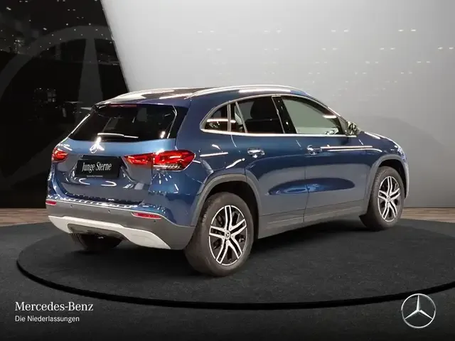 Mercedes-Benz GLA 250