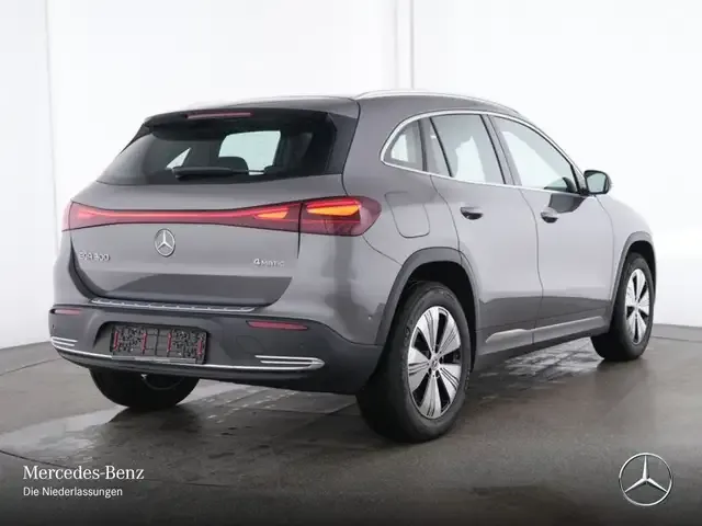 Mercedes-Benz EQA 300