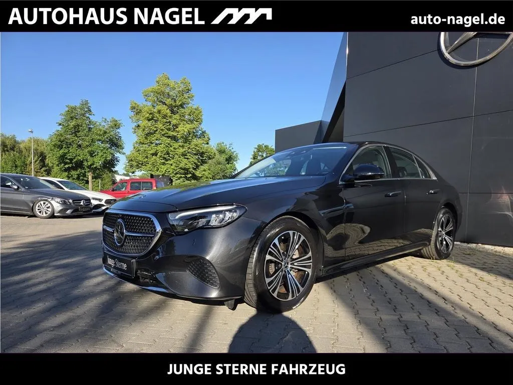 Mercedes-Benz E 220