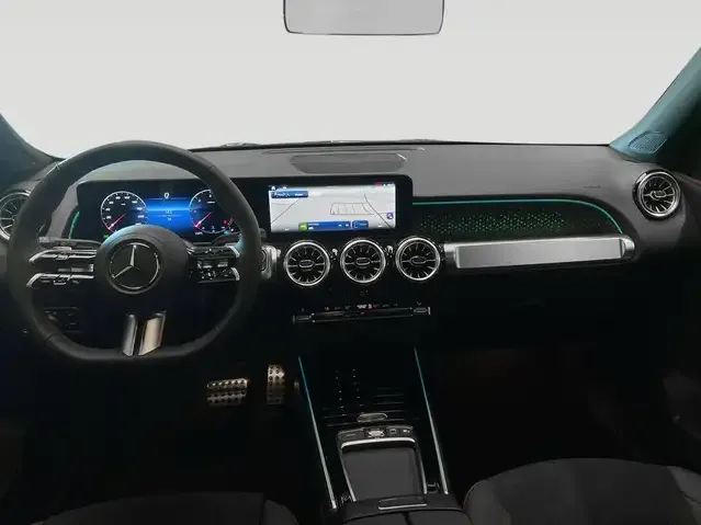 Mercedes-Benz GLB 200