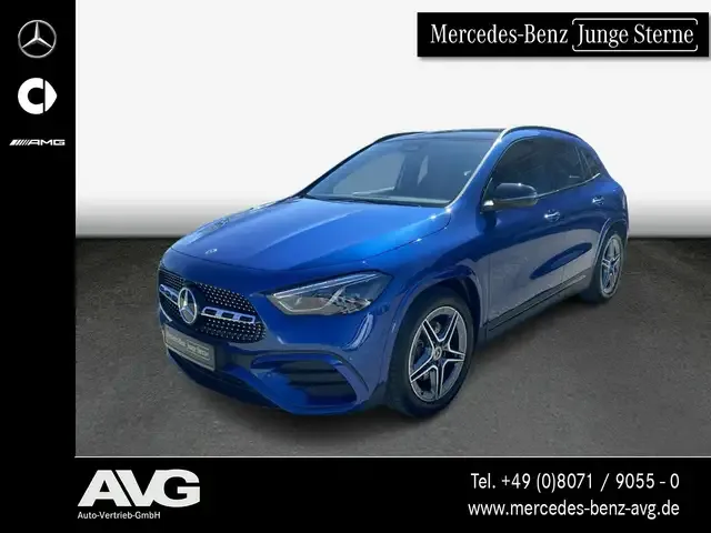 Mercedes-Benz GLA 220