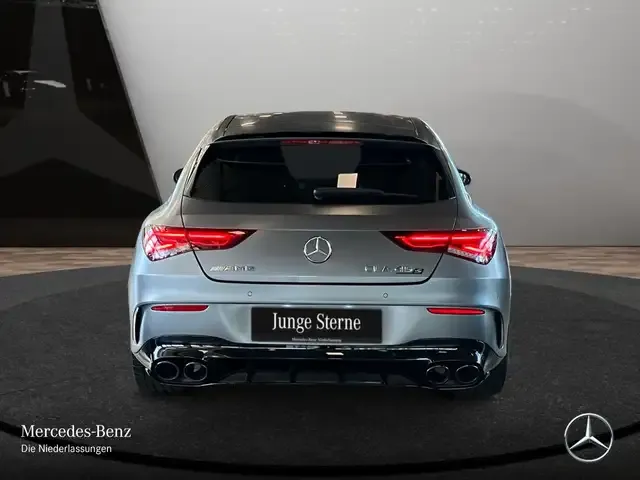 Mercedes-Benz CLA 45 AMG