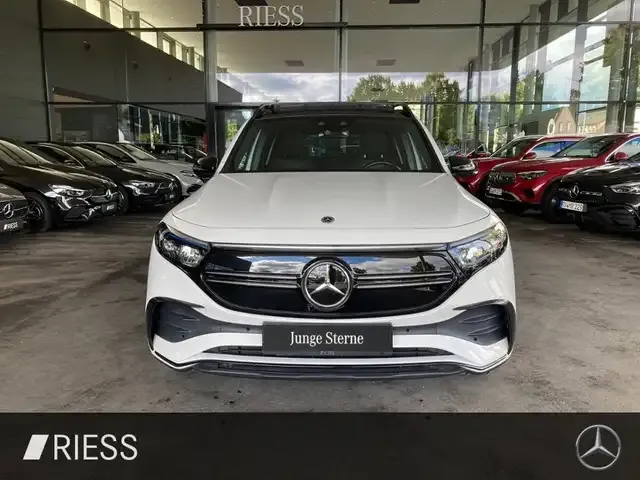 Mercedes-Benz EQB 300