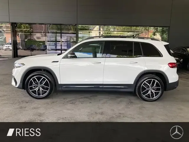 Mercedes-Benz EQB 300
